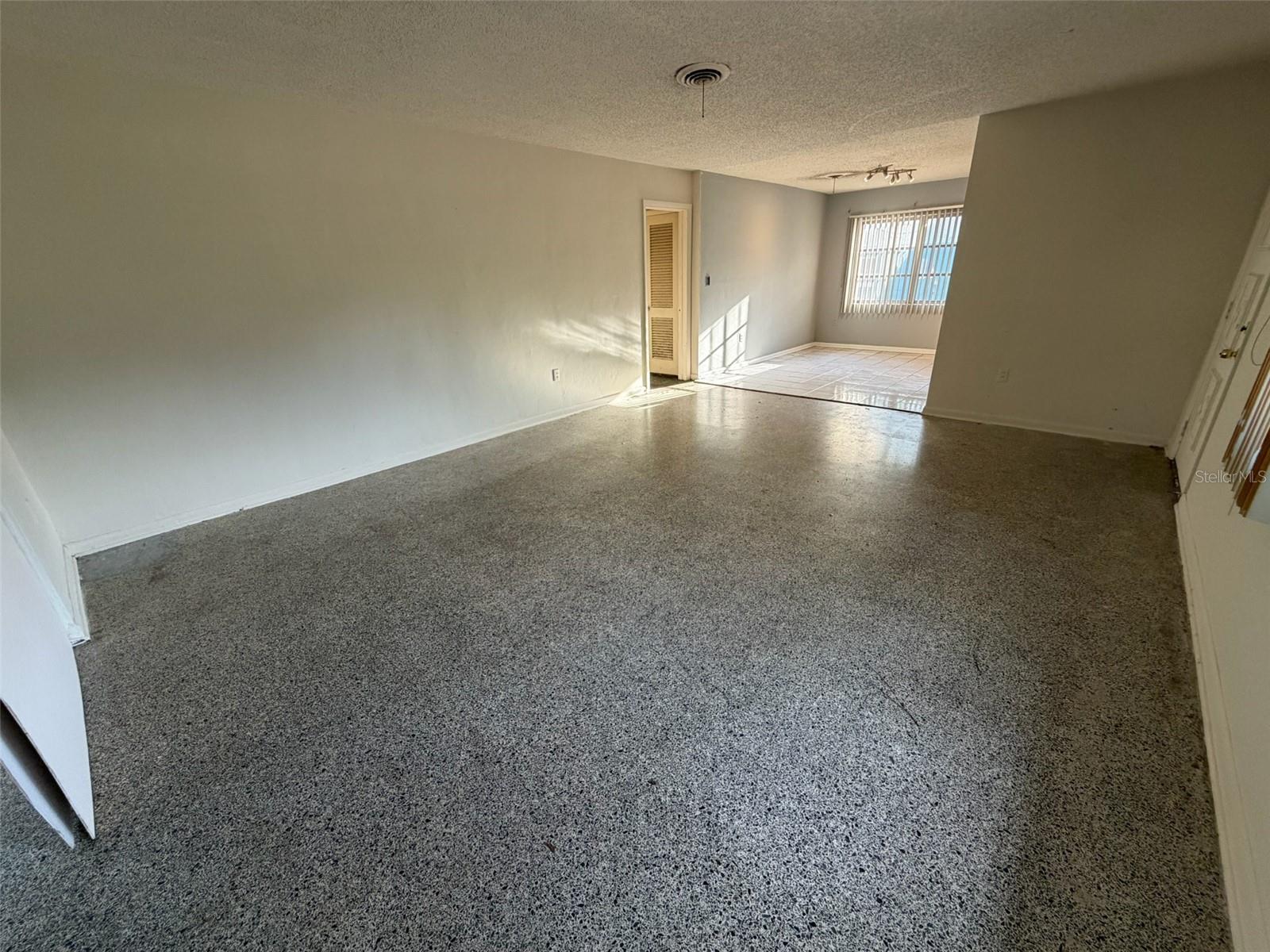 ROBINSWOOD HILLS - Residential