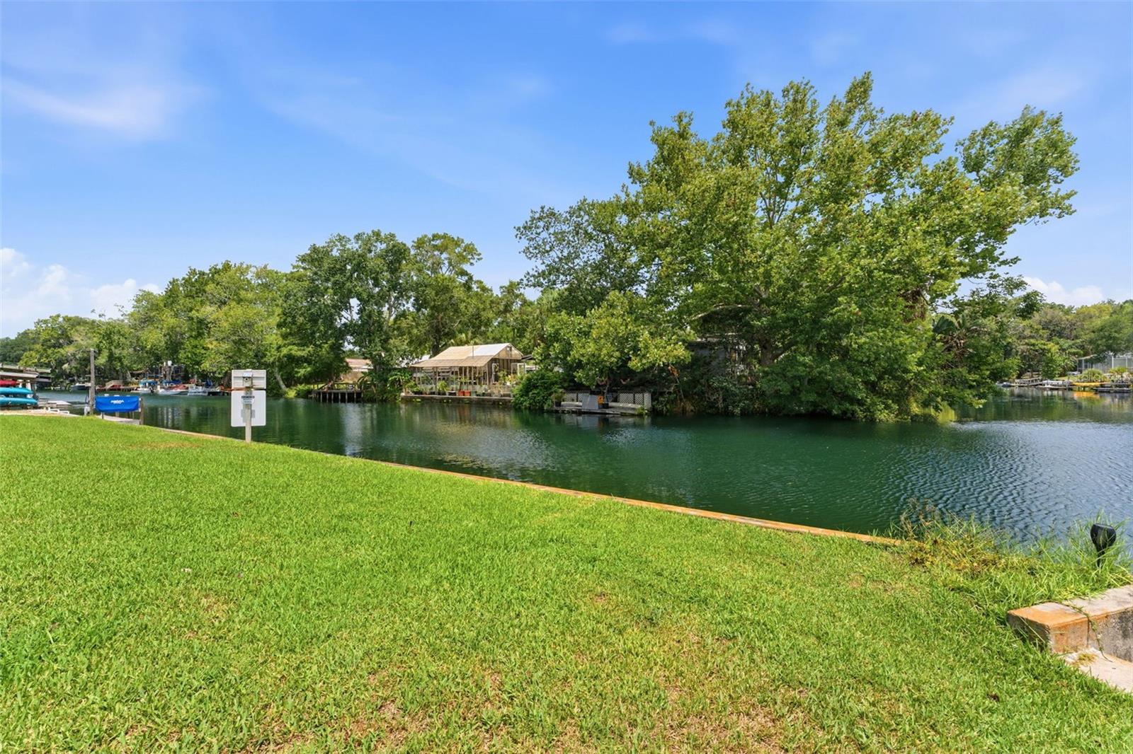 WEEKI WACHEE RIVER RETREATS - Residential