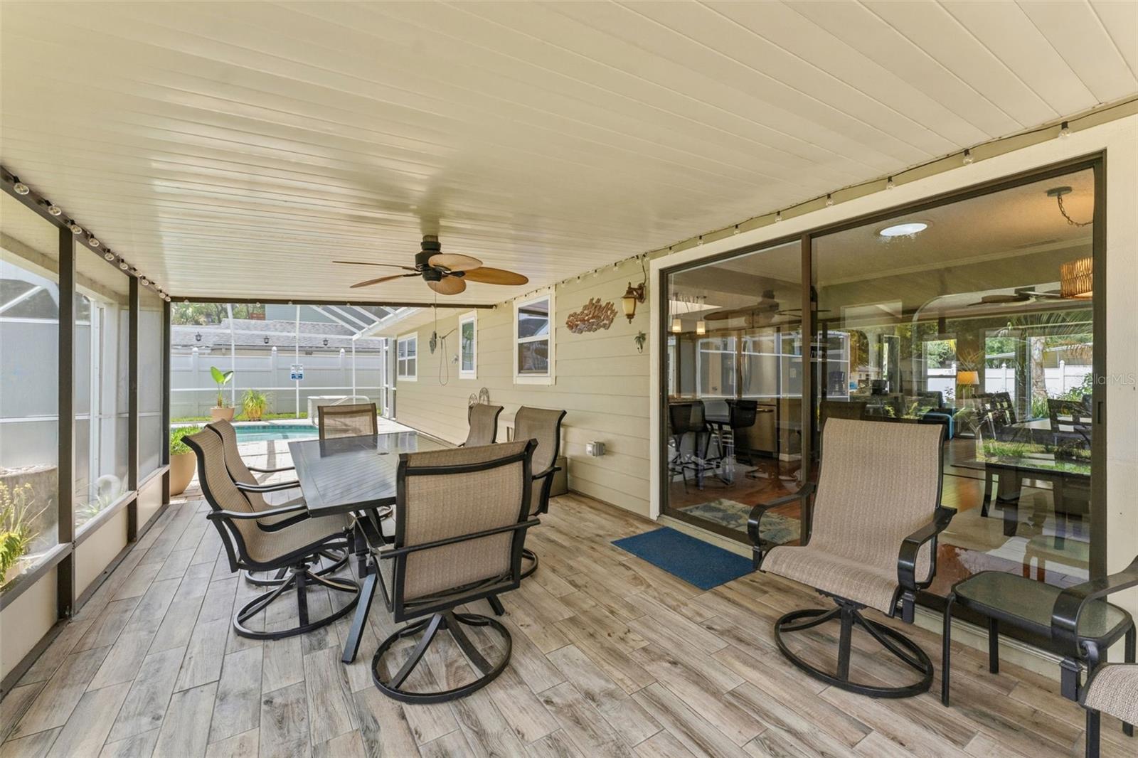 WEEKI WACHEE RIVER RETREATS - Residential