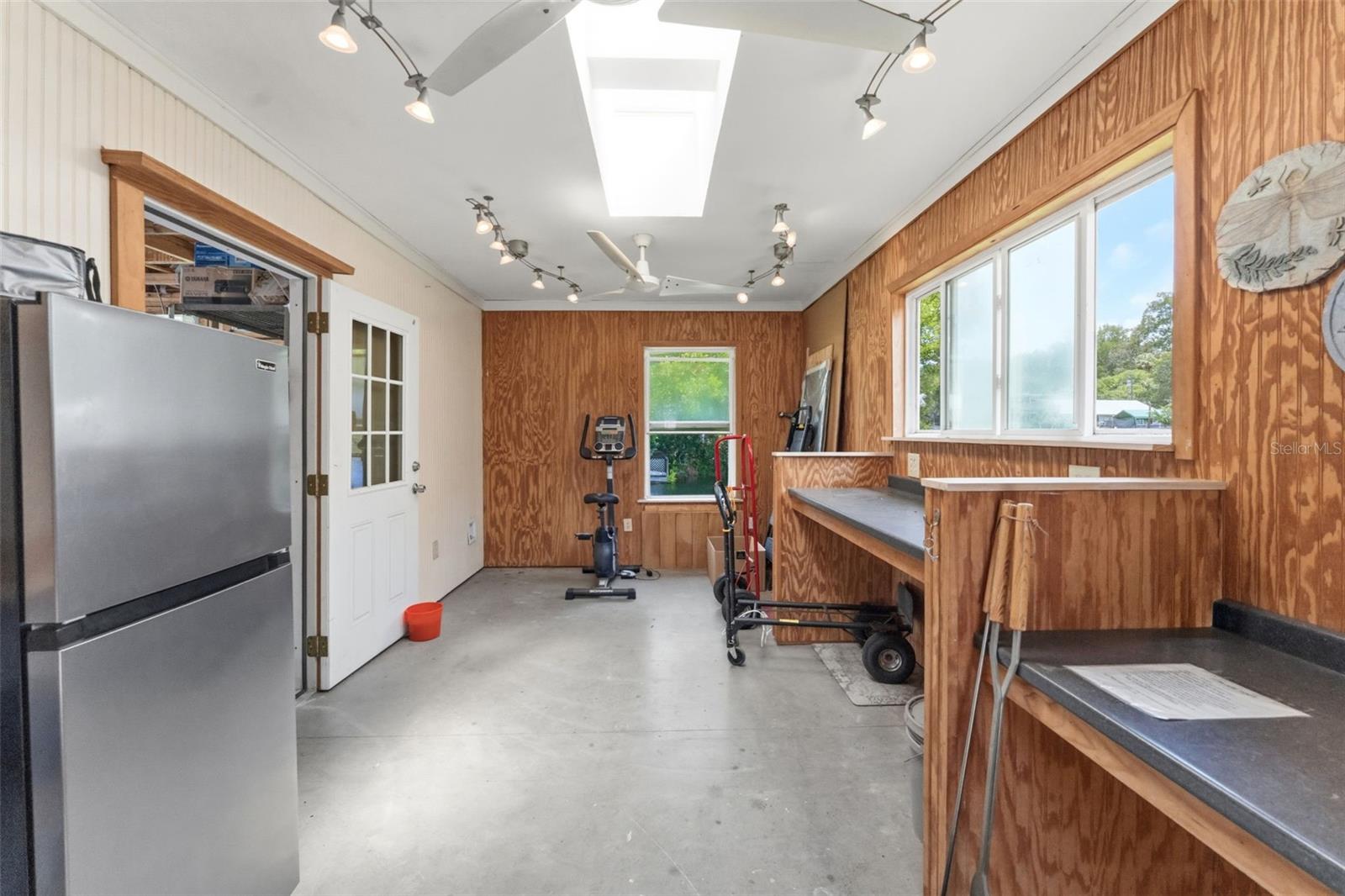 WEEKI WACHEE RIVER RETREATS - Residential