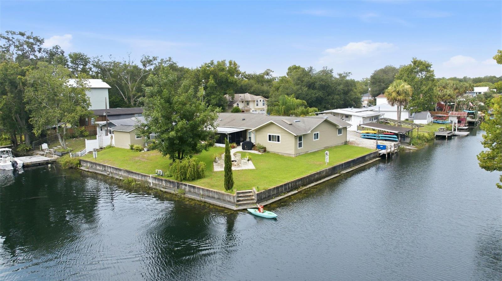 WEEKI WACHEE RIVER RETREATS - Residential
