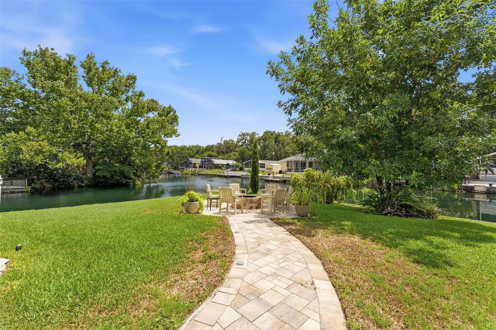 WEEKI WACHEE RIVER RETREATS - Residential