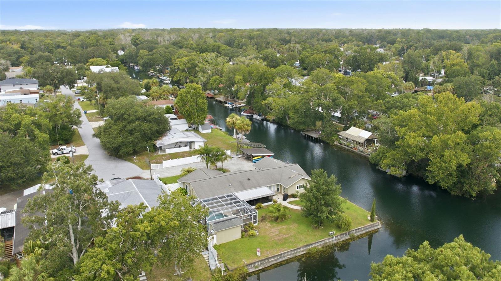 WEEKI WACHEE RIVER RETREATS - Residential