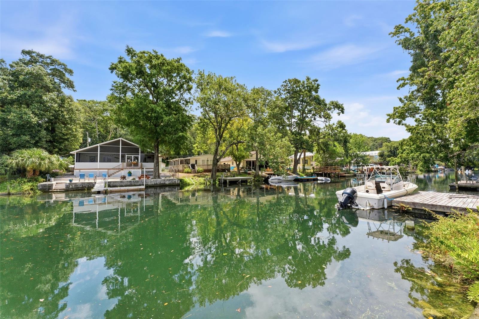 WEEKI WACHEE RIVER RETREATS - Residential