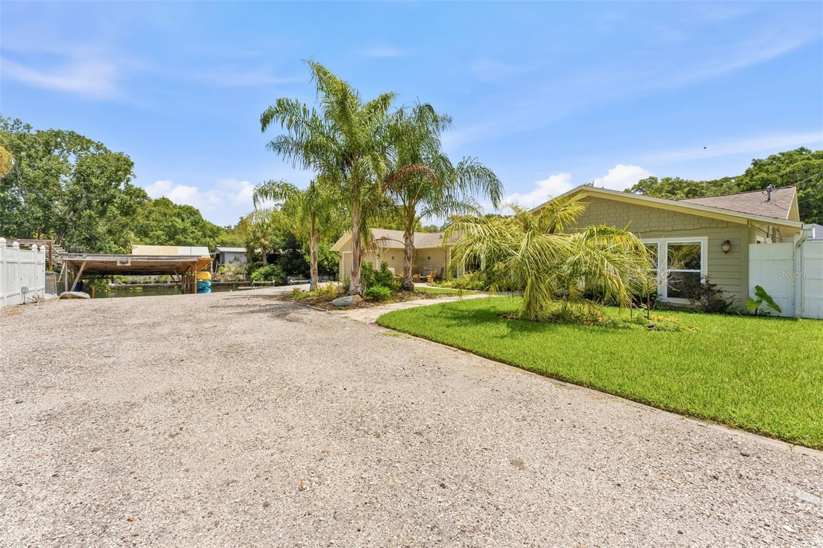WEEKI WACHEE RIVER RETREATS - Residential