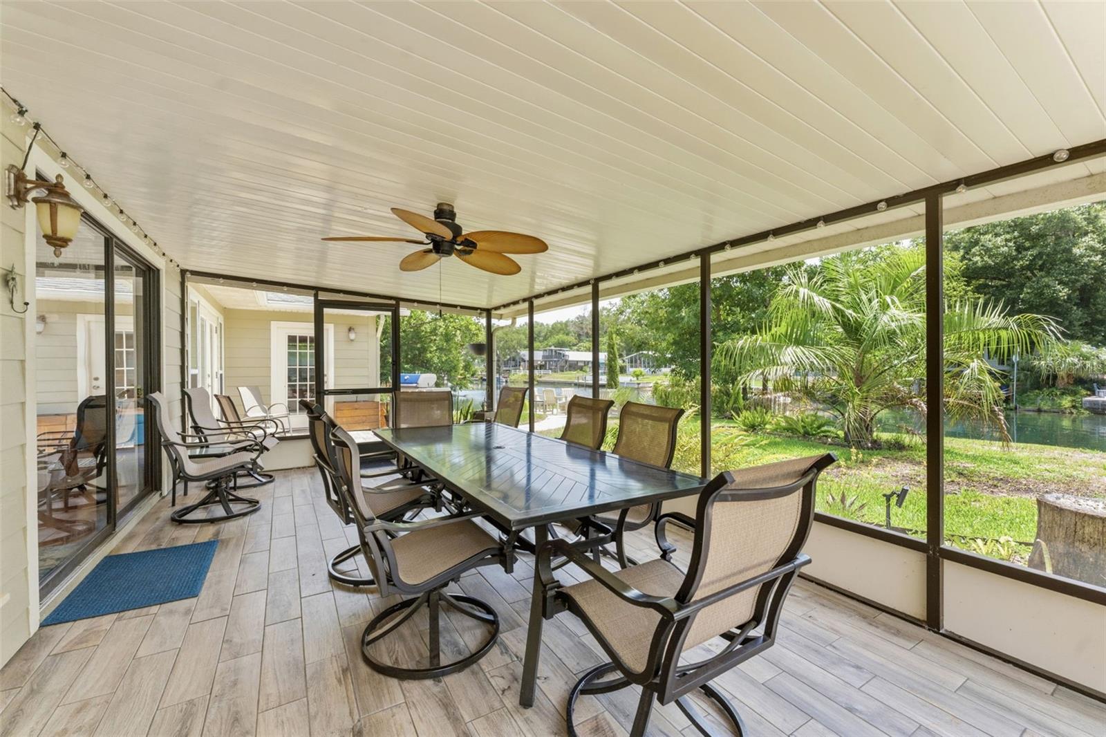 WEEKI WACHEE RIVER RETREATS - Residential