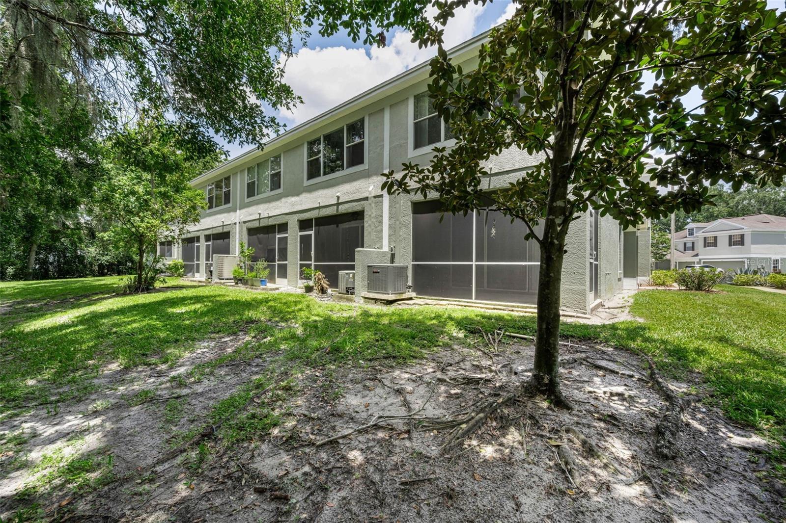 CHELSEA MANOR - Residential