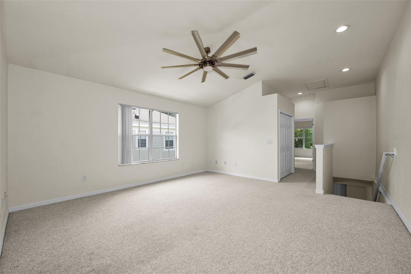 CHELSEA MANOR - Residential
