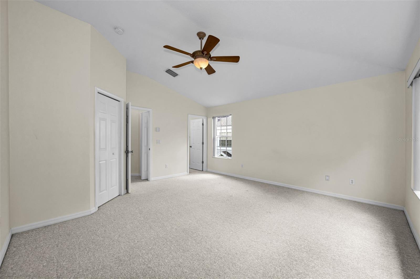 CHELSEA MANOR - Residential
