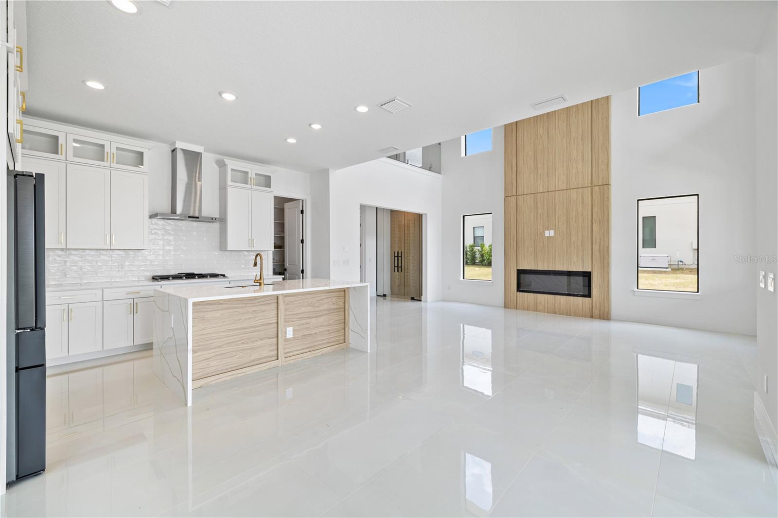 BELLA COLLINA WEST SUB - Residential