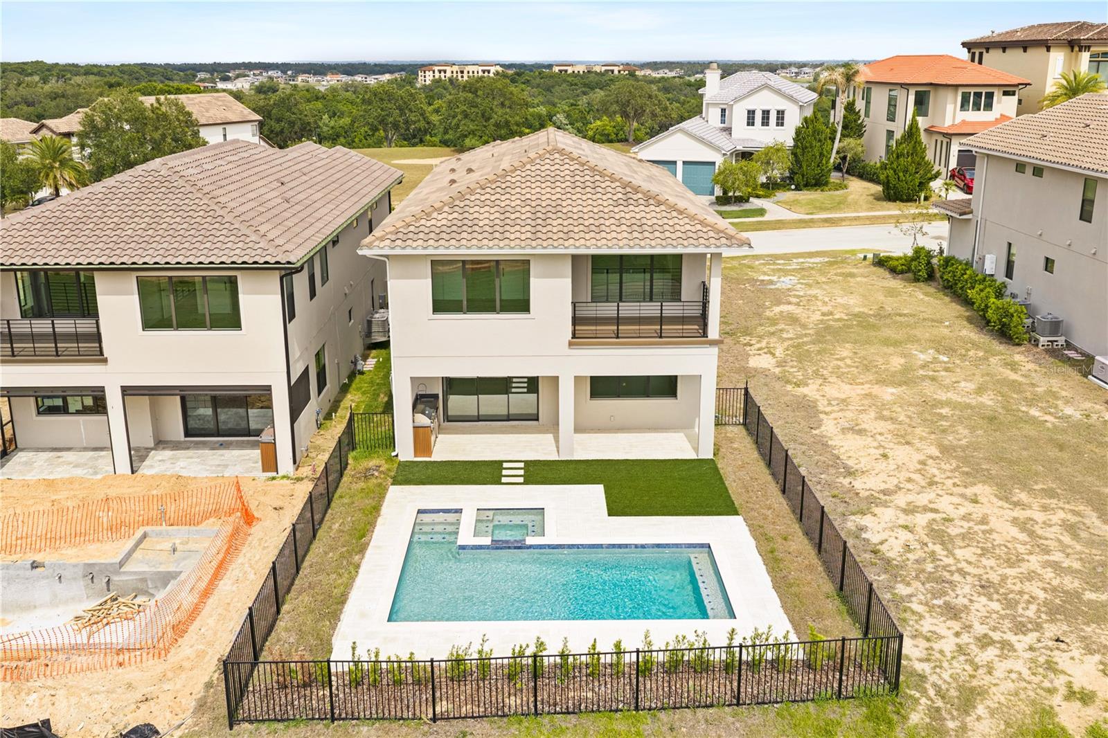 BELLA COLLINA WEST SUB - Residential