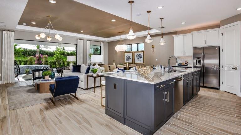 CRESSWIND LAKE WOOD RANCH - Residential