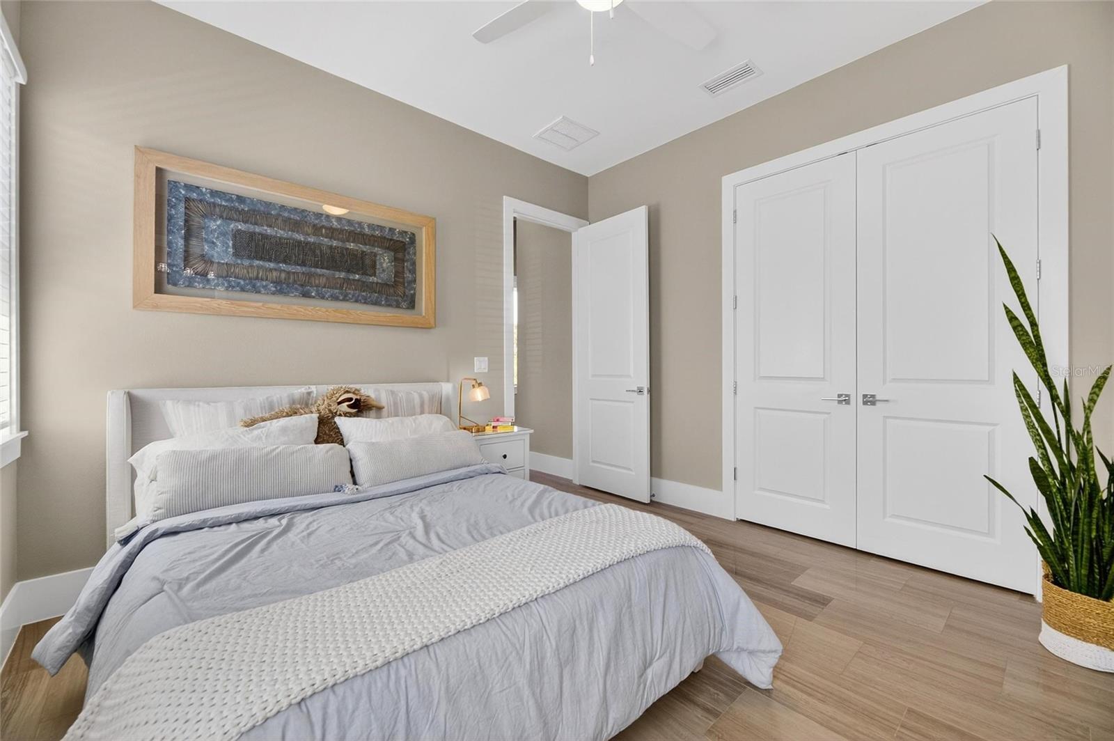 MIRABAY PH 3C-1 - Residential Lease