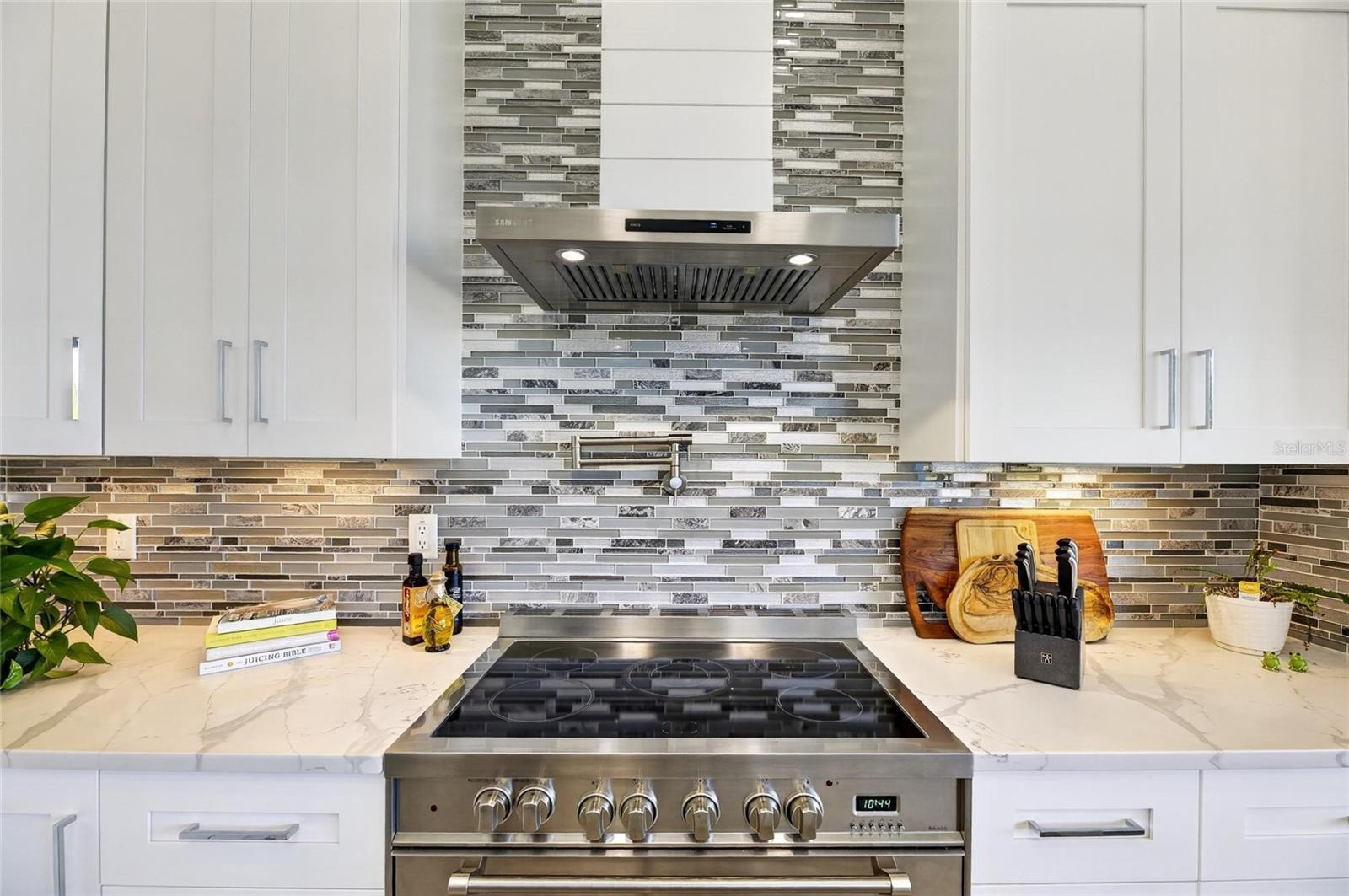 MIRABAY PH 3C-1 - Residential Lease