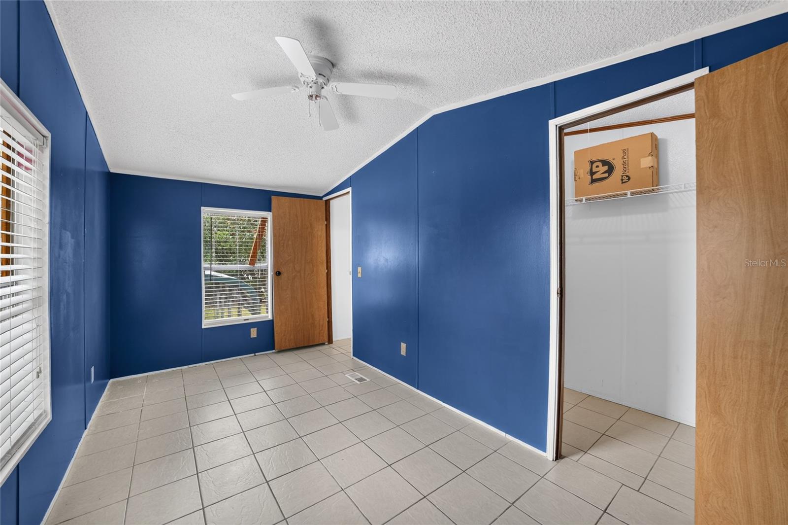 BELLEVIEW HILLS ESTATE - Residential