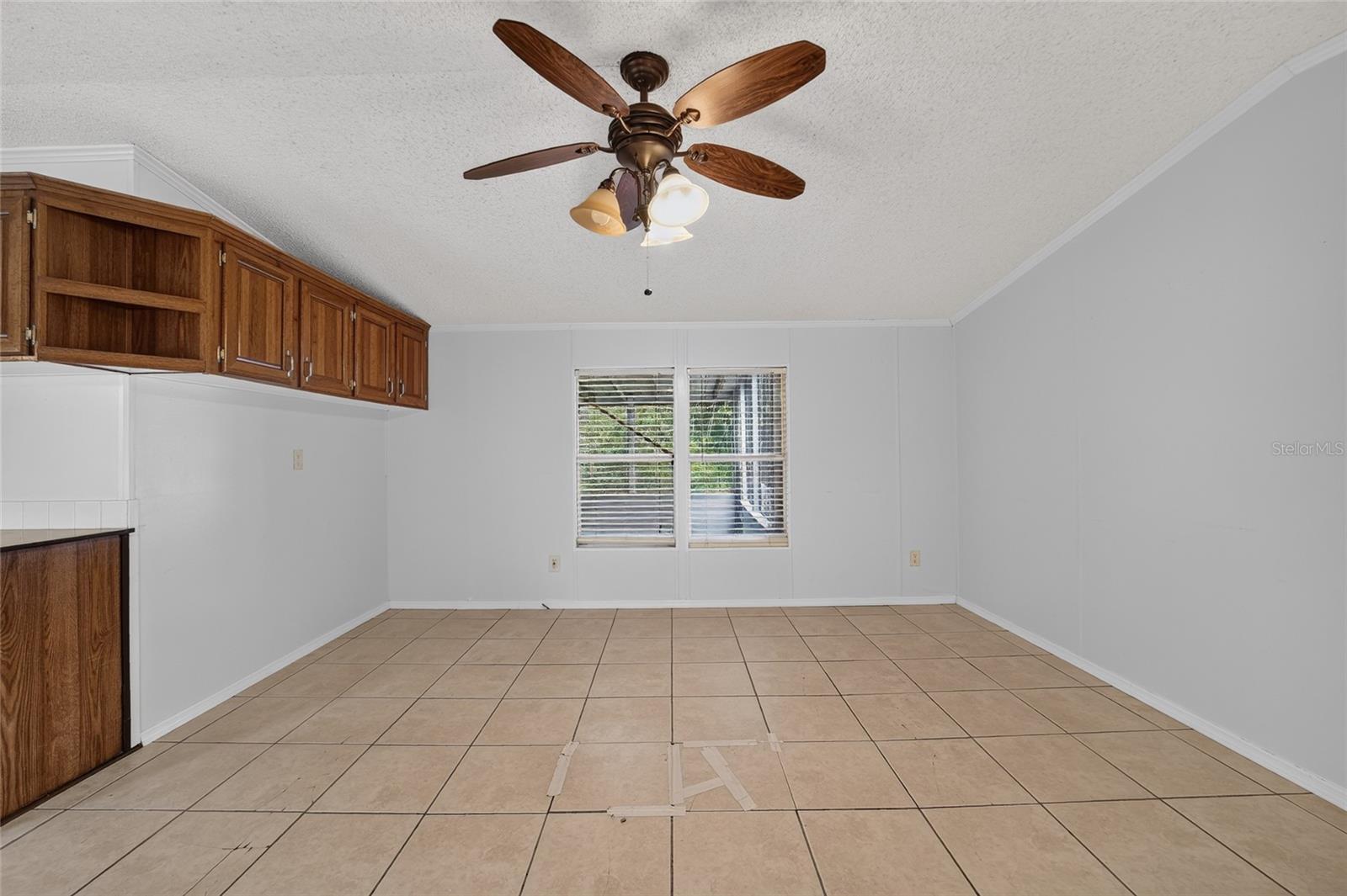 BELLEVIEW HILLS ESTATE - Residential