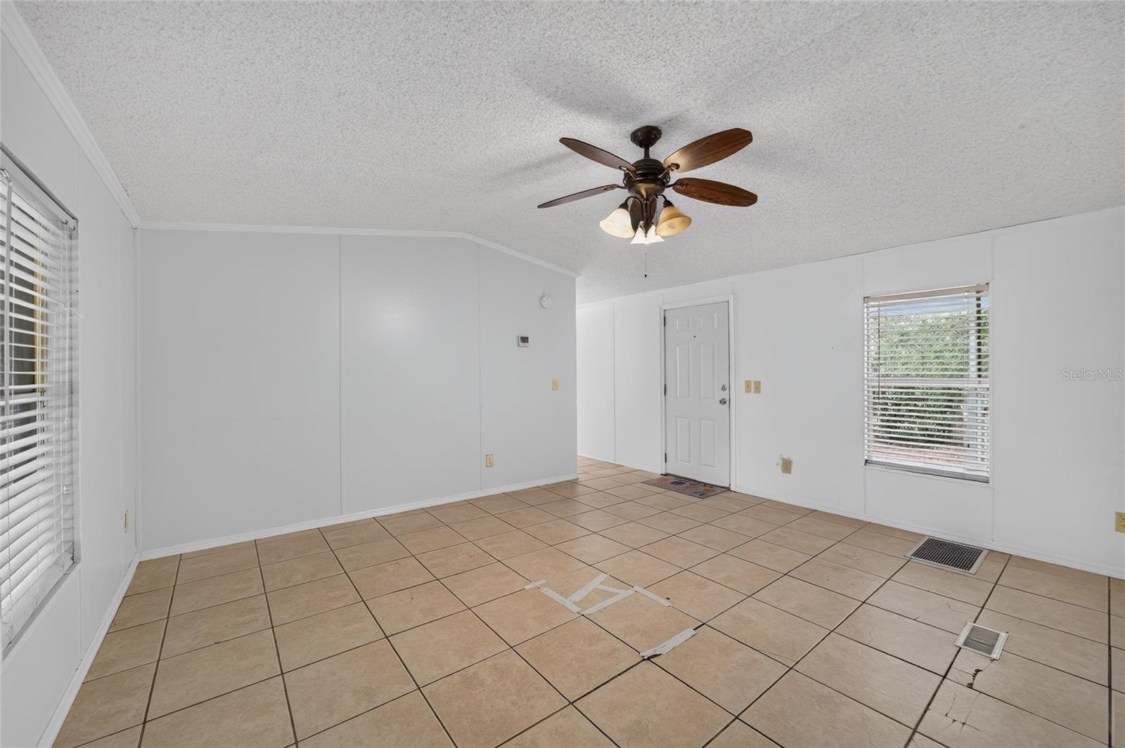 BELLEVIEW HILLS ESTATE - Residential
