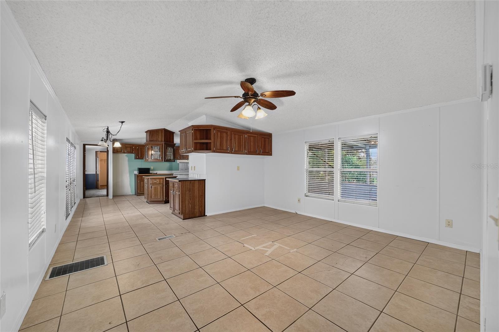 BELLEVIEW HILLS ESTATE - Residential