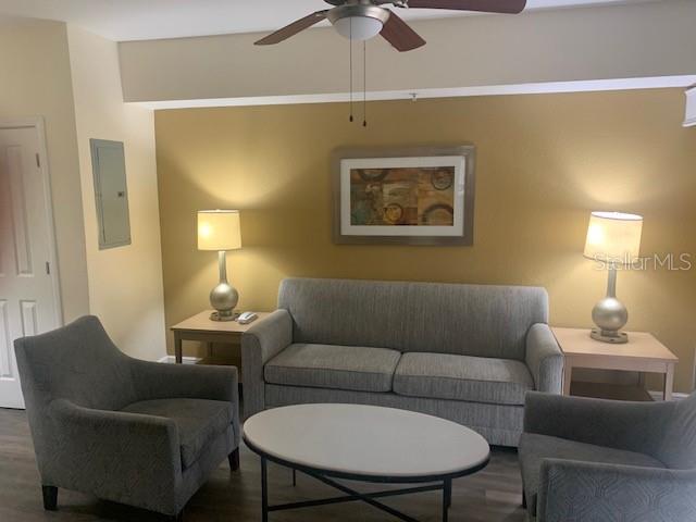 FLORIDAYS ORLANDO RESIDENCE PH III - Residential