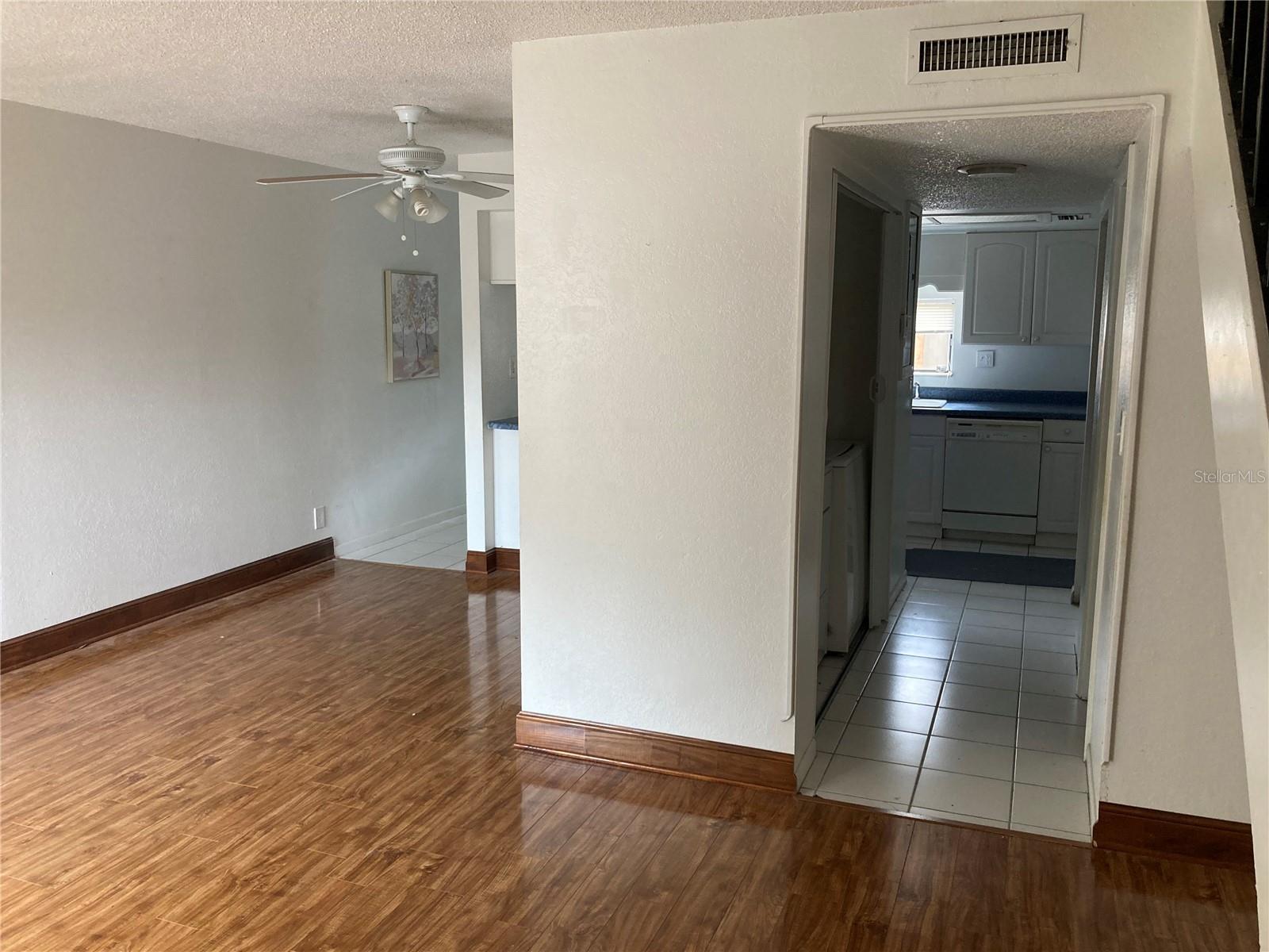 MEADOWOOD CONDOMINIUM VILLAGE THREE - Residential