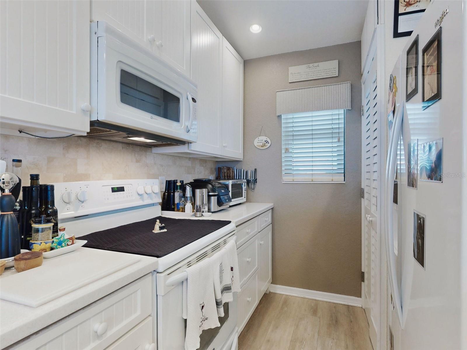 BOUCHELLE ISLAND CONDO - Residential