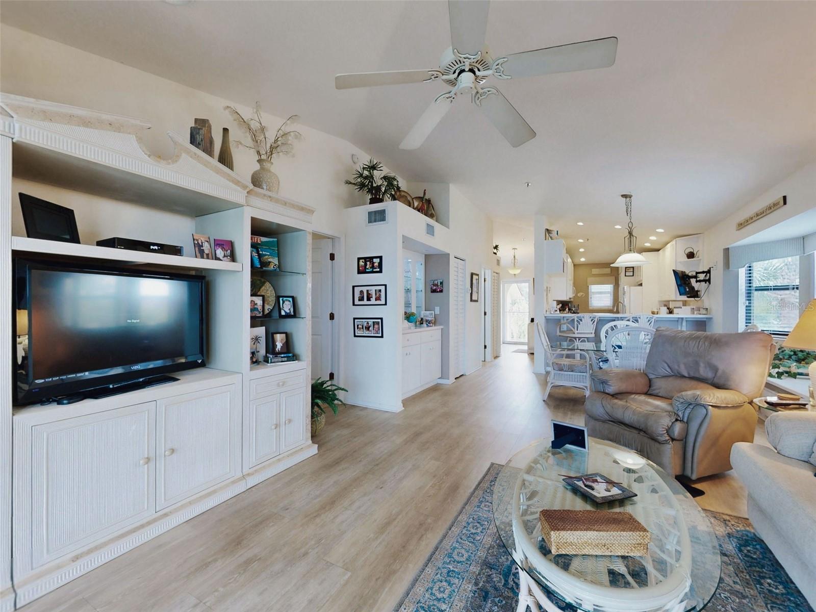 BOUCHELLE ISLAND CONDO - Residential