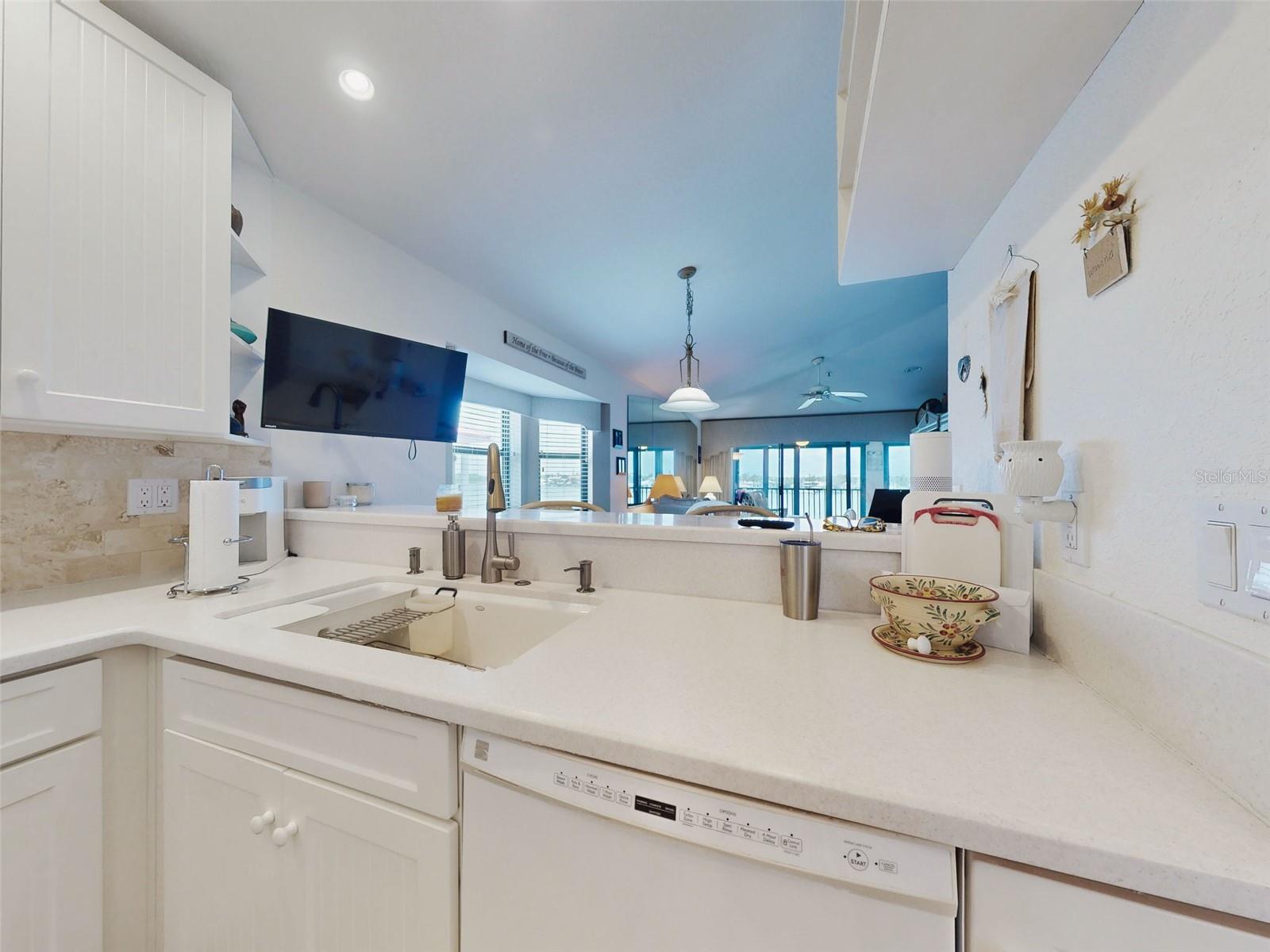 BOUCHELLE ISLAND CONDO - Residential
