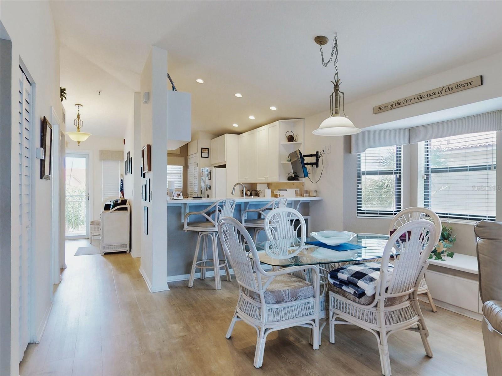 BOUCHELLE ISLAND CONDO - Residential