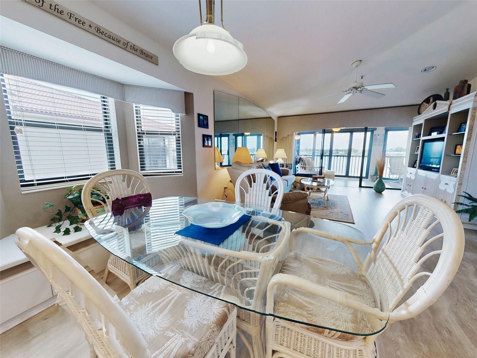 BOUCHELLE ISLAND CONDO - Residential