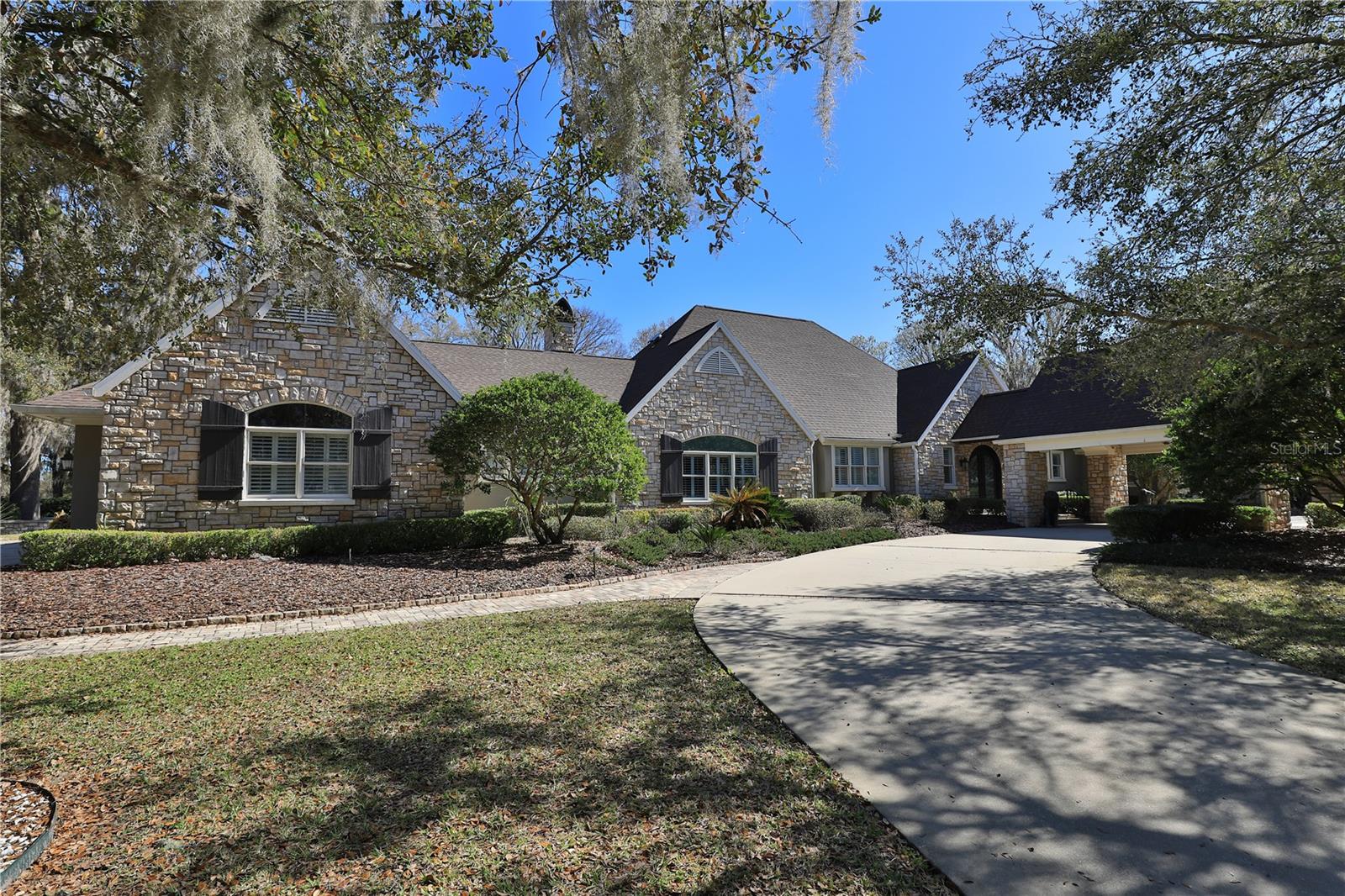 COUNTRY CLUB/OCALA UN 02 - Residential