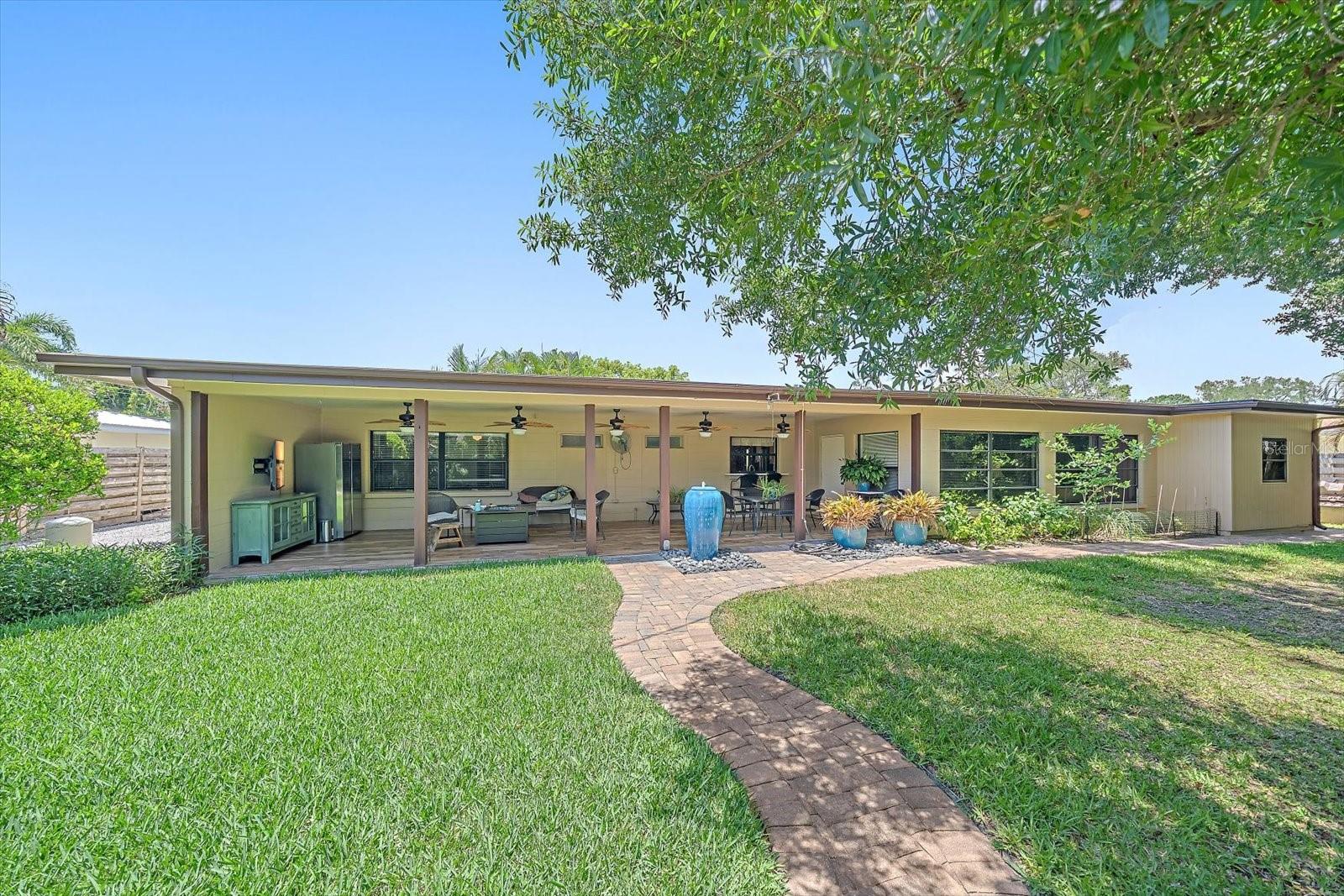 SOUTH GATE - Residential
