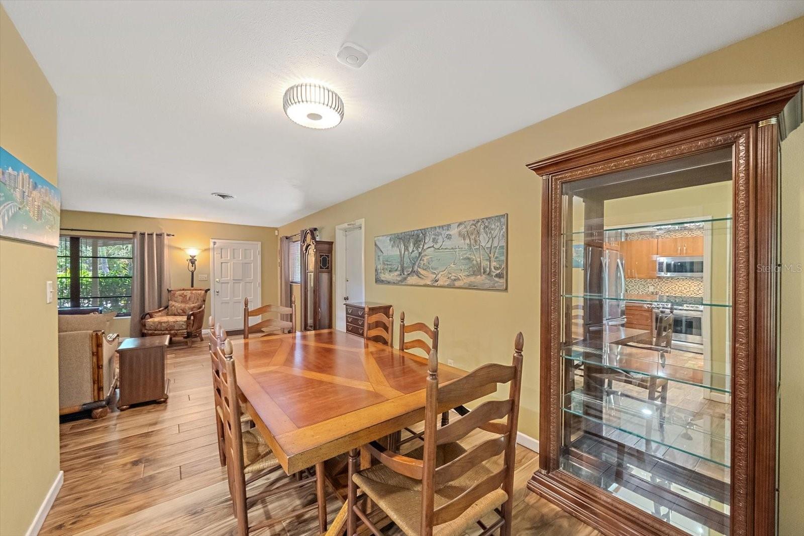 SOUTH GATE - Residential