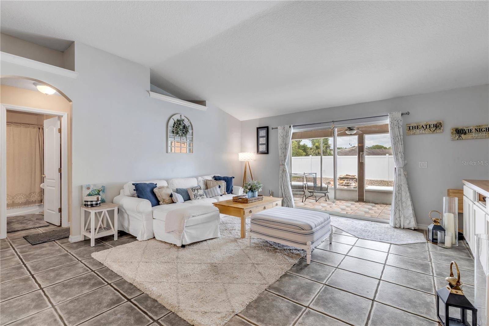 SAXON RIDGE PH 01 - Residential
