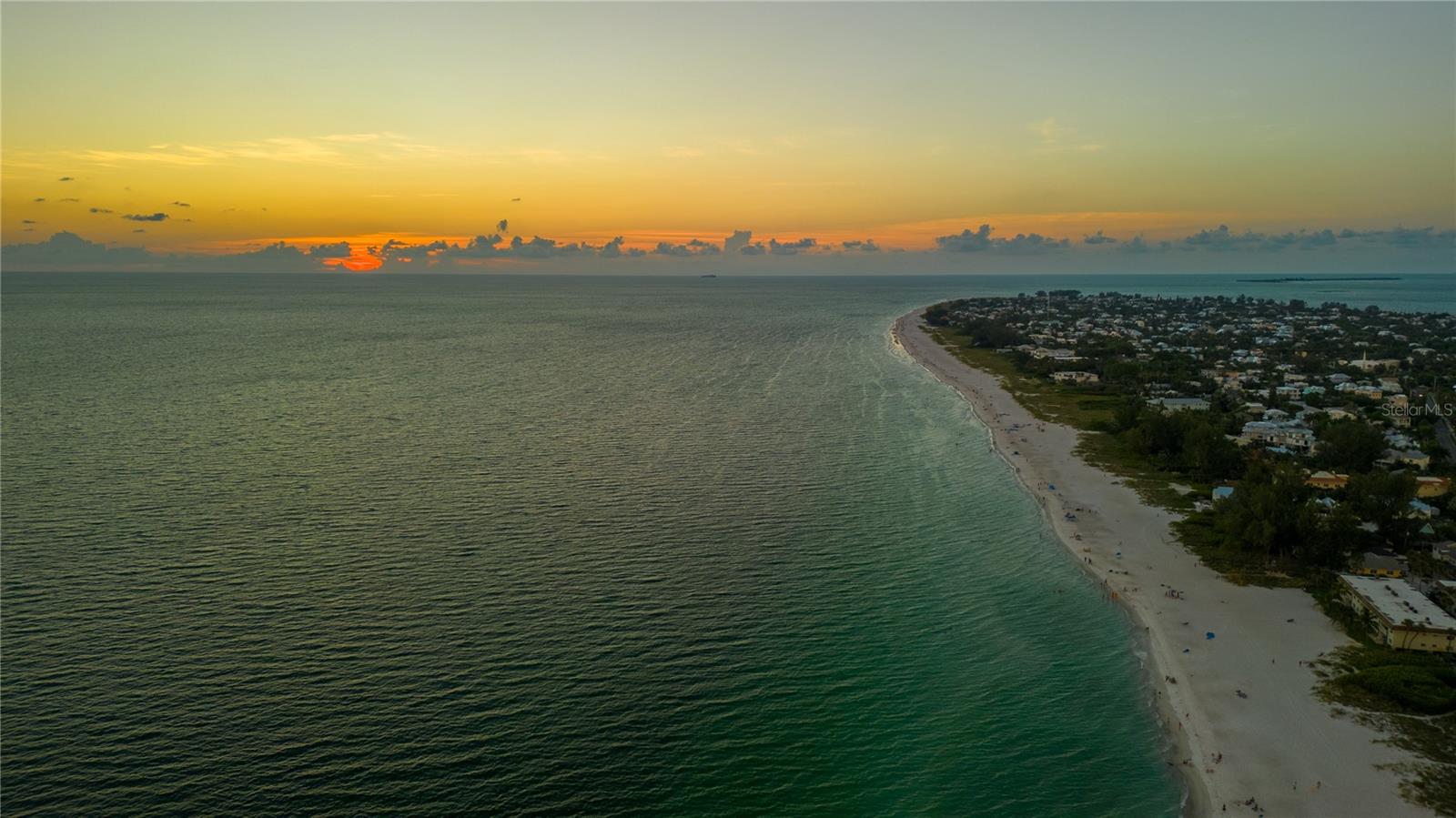 WEST WIND SHORES - Residential