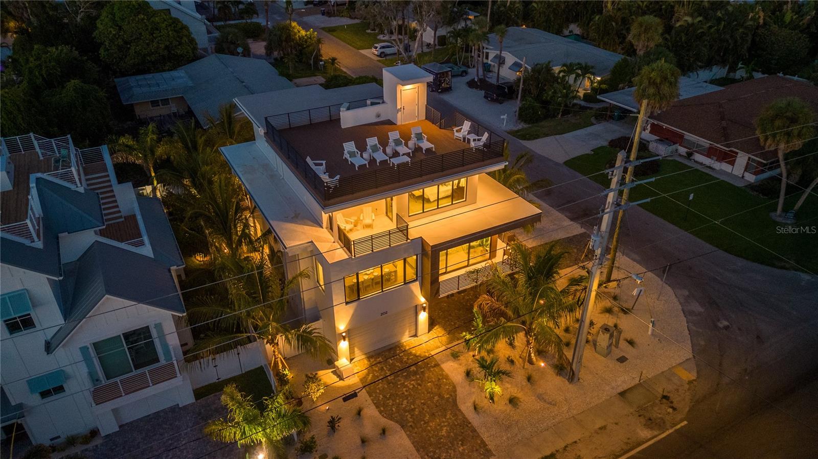WEST WIND SHORES - Residential