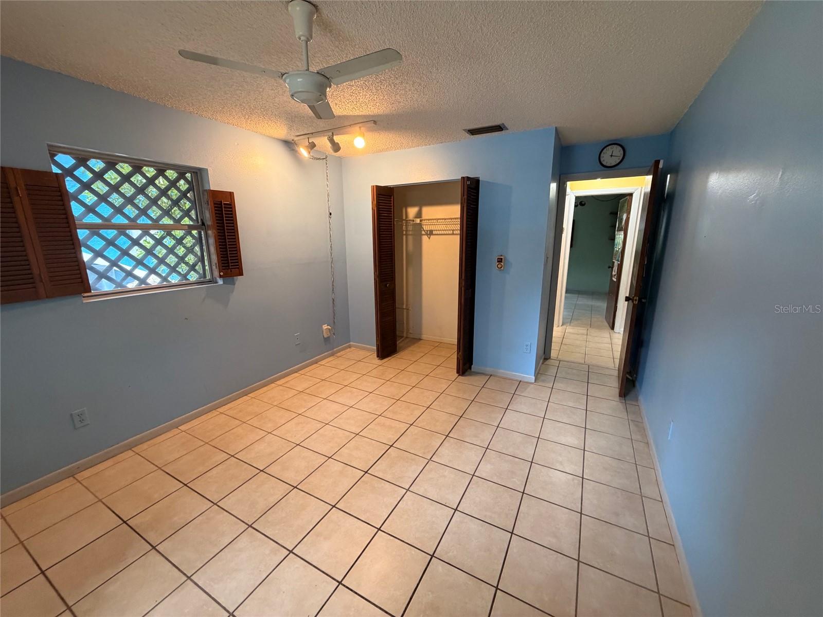 GULF BREEZE ESTATES - Residential