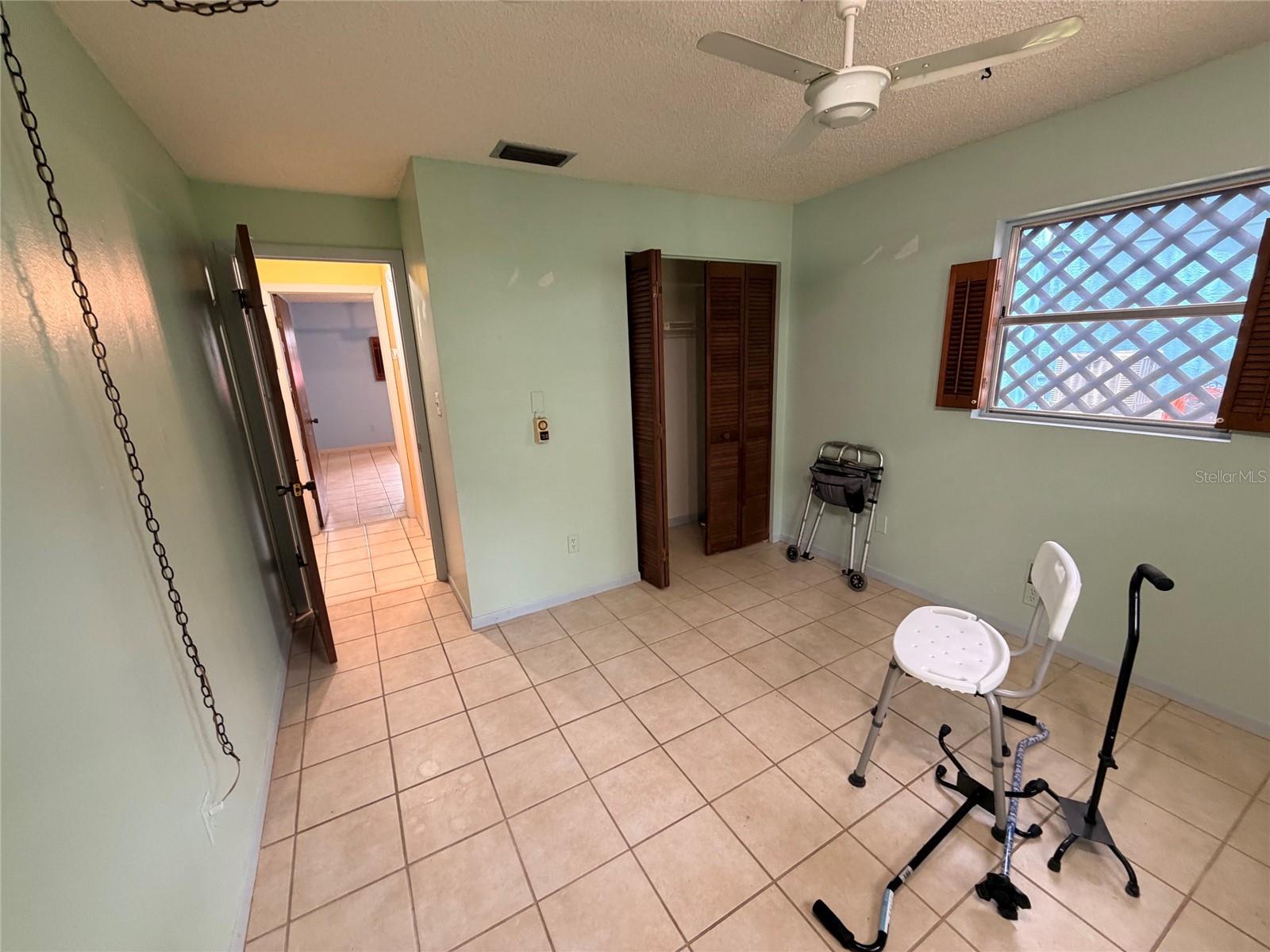 GULF BREEZE ESTATES - Residential