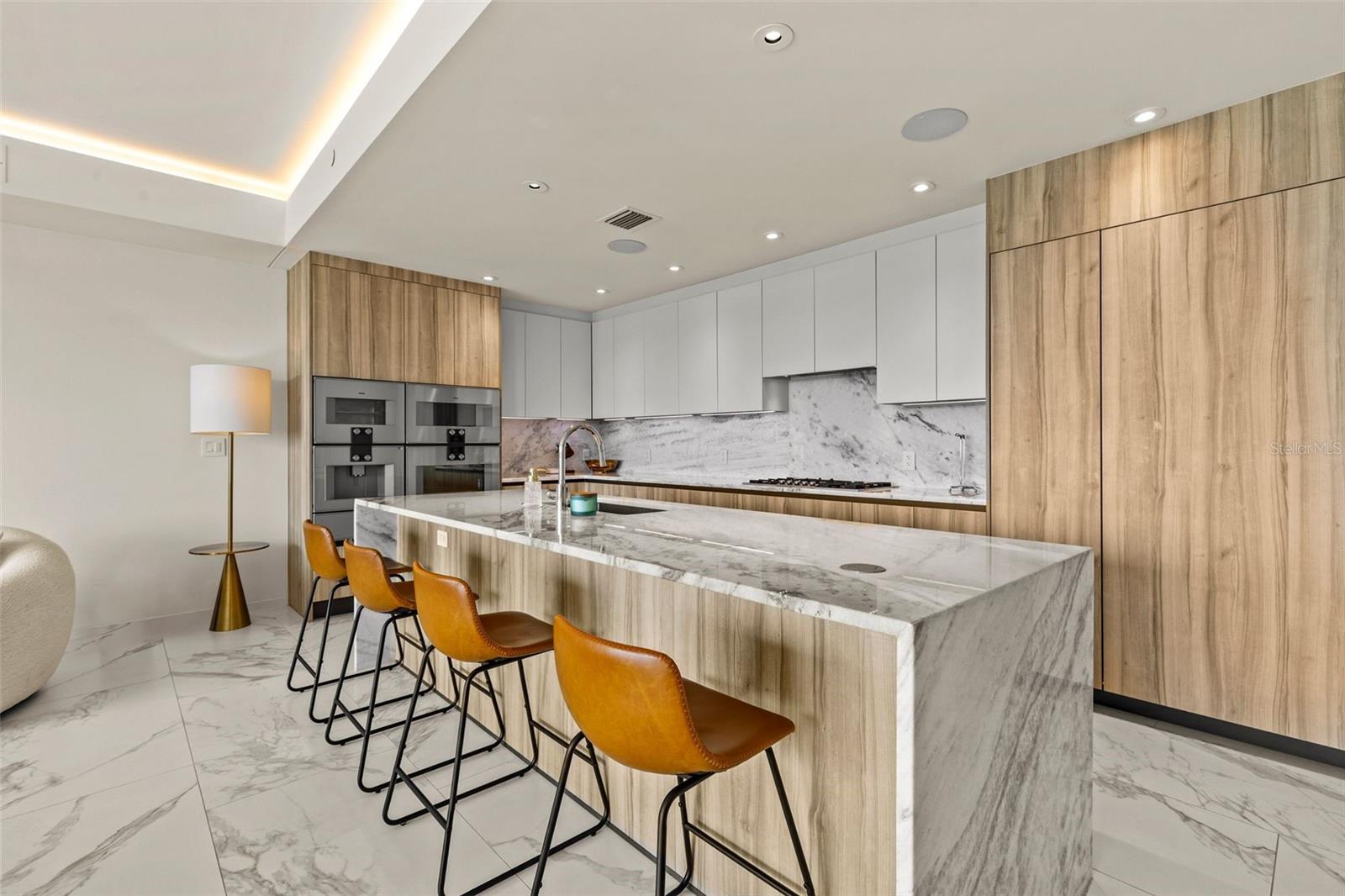 SERENA BY THE SEA CONDO - Residential