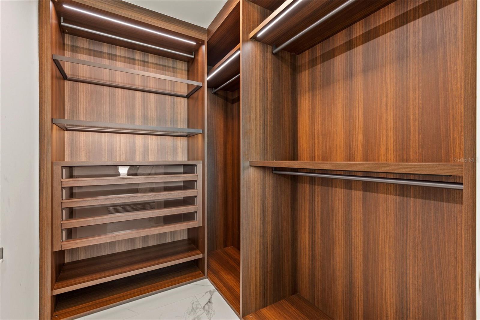 SERENA BY THE SEA CONDO - Residential