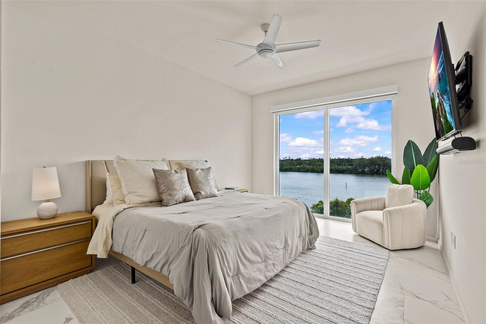 SERENA BY THE SEA CONDO - Residential