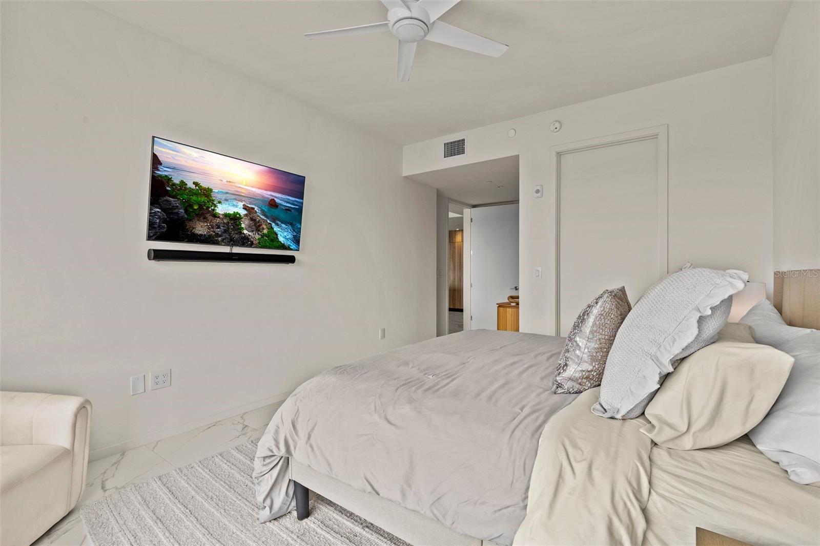 SERENA BY THE SEA CONDO - Residential