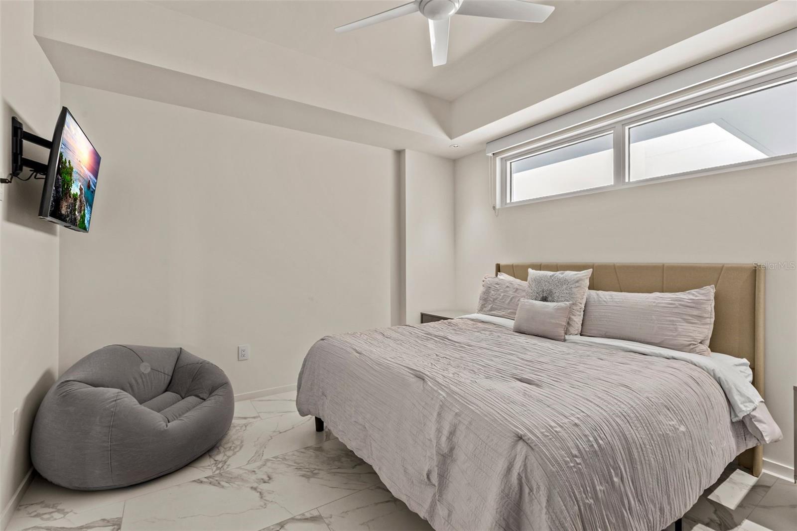 SERENA BY THE SEA CONDO - Residential