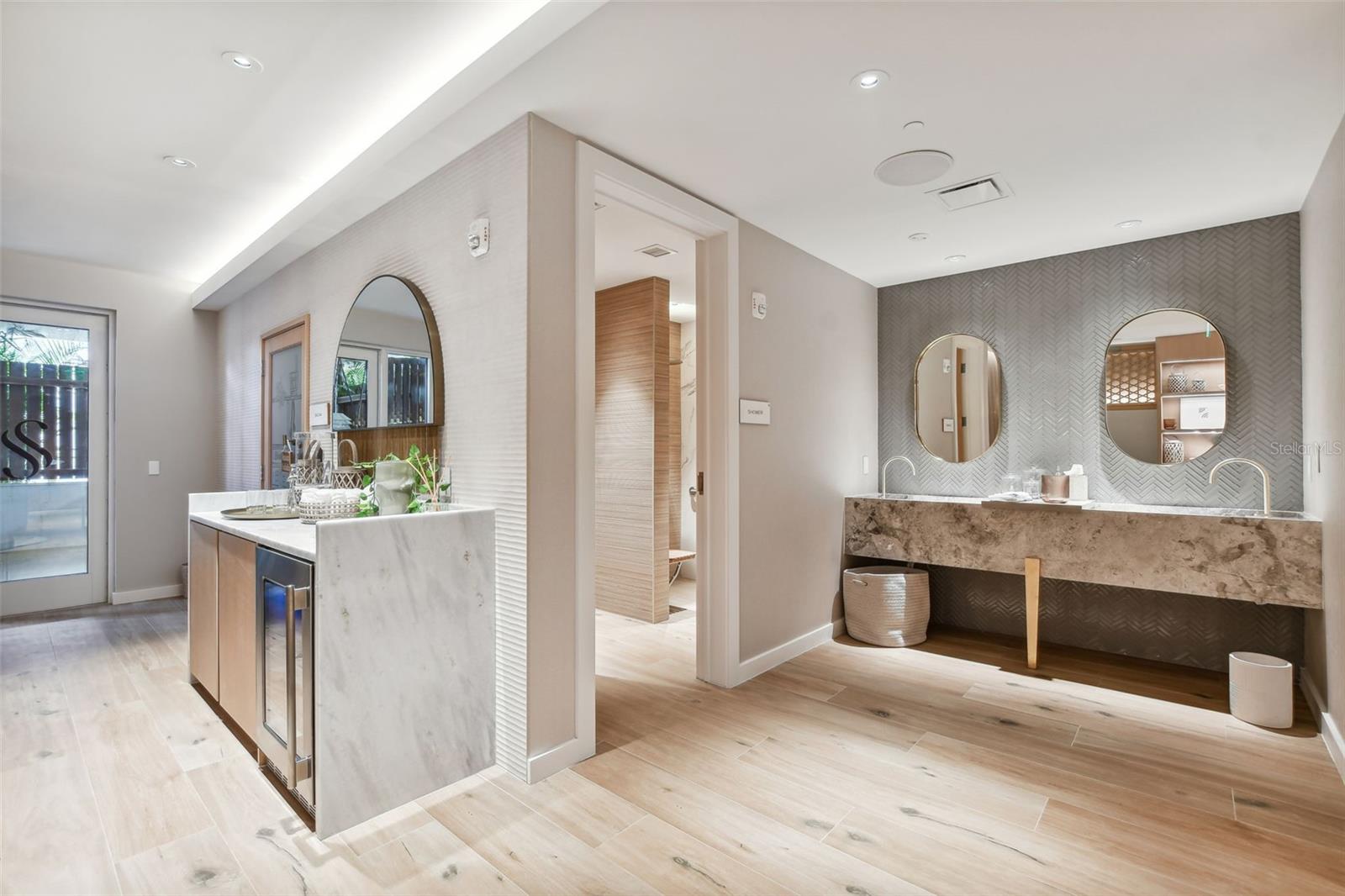 SERENA BY THE SEA CONDO - Residential