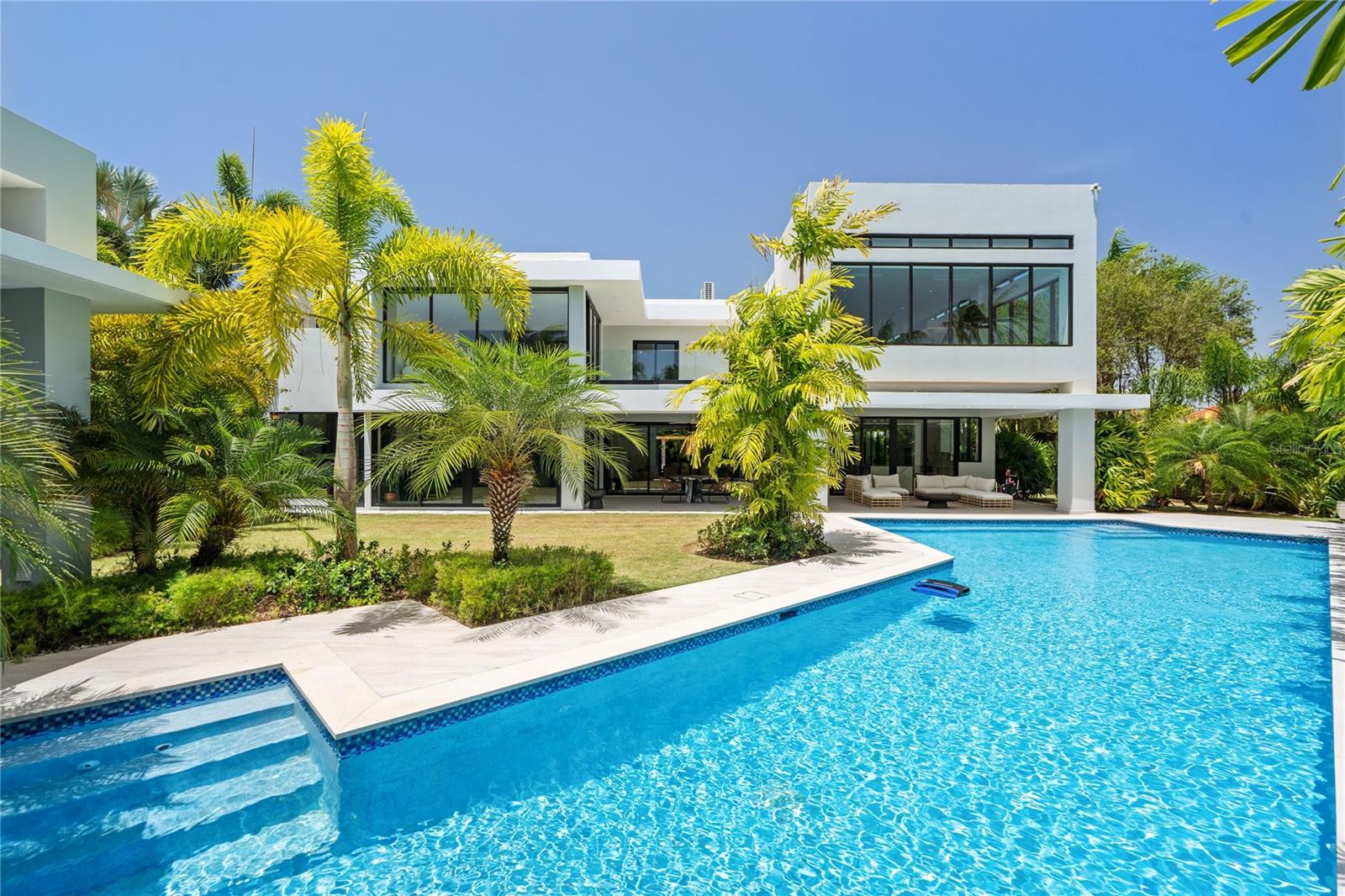 DORADO BEACH EAST - Residential