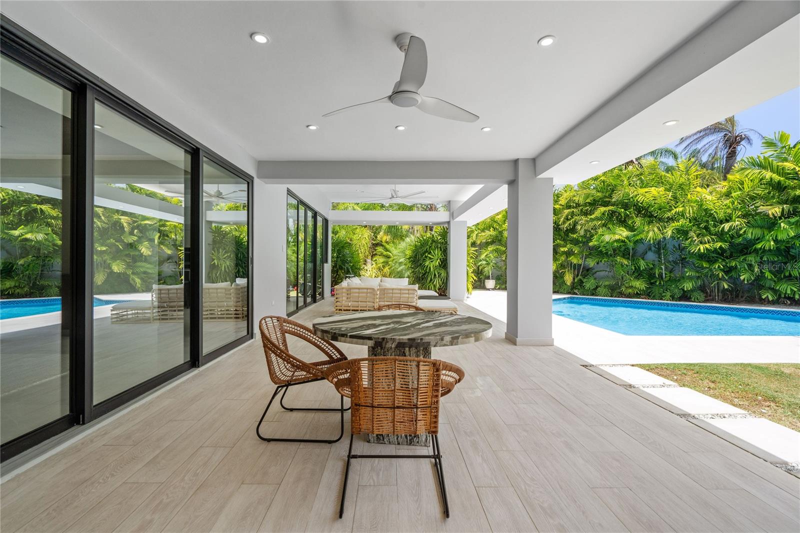 DORADO BEACH EAST - Residential