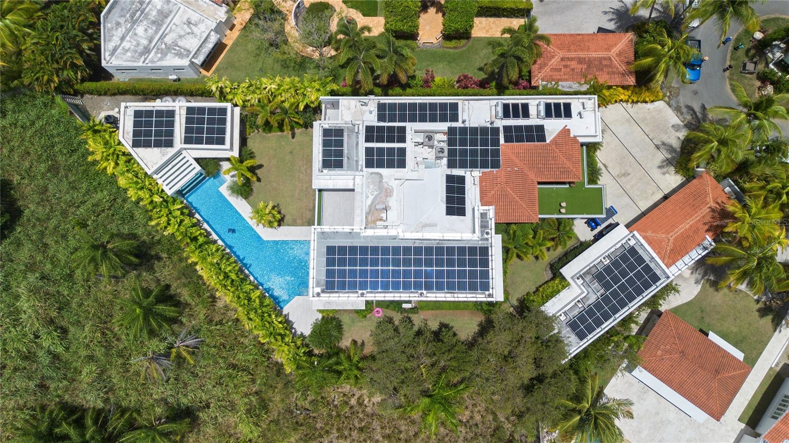 DORADO BEACH EAST - Residential