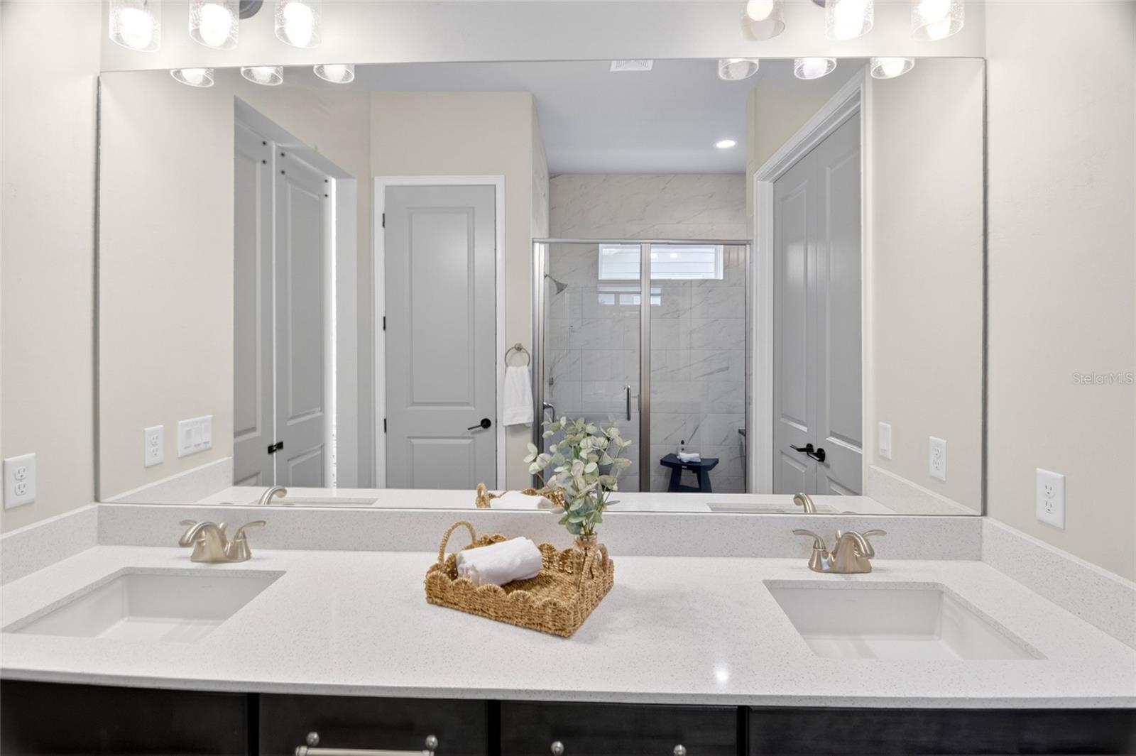OAKMONT - Residential