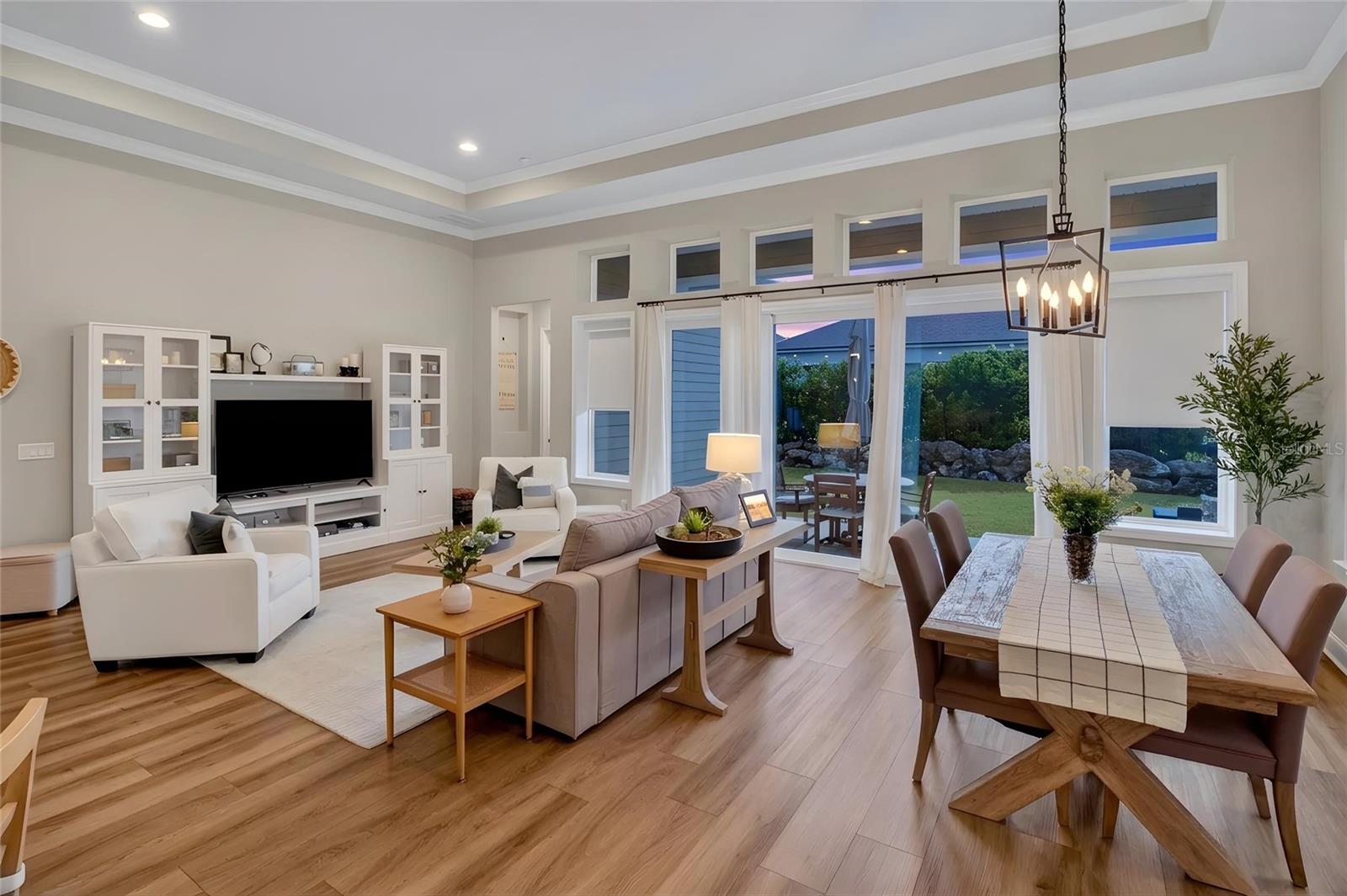 OAKMONT - Residential