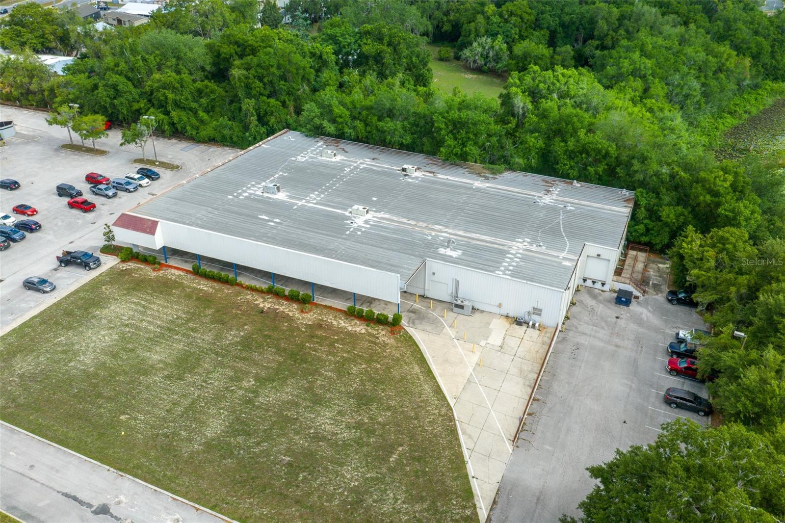 LEESBURG BLANMAY - Commercial Sale