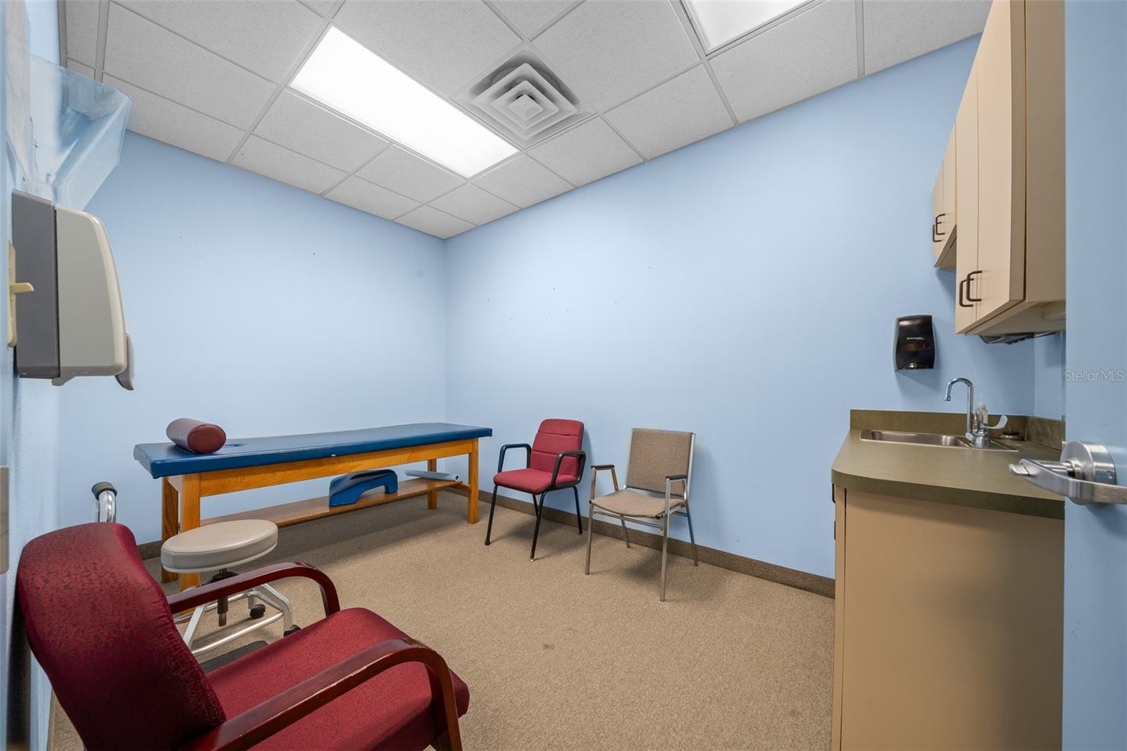 LEESBURG BLANMAY - Commercial Sale